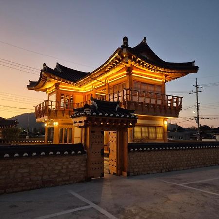 Hanok Stay Seowa Gyeongju Exteriör bild