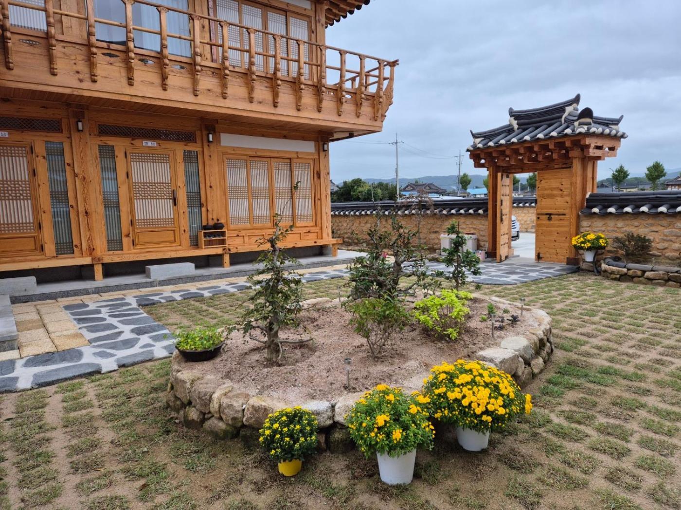 Hanok Stay Seowa Gyeongju Exteriör bild